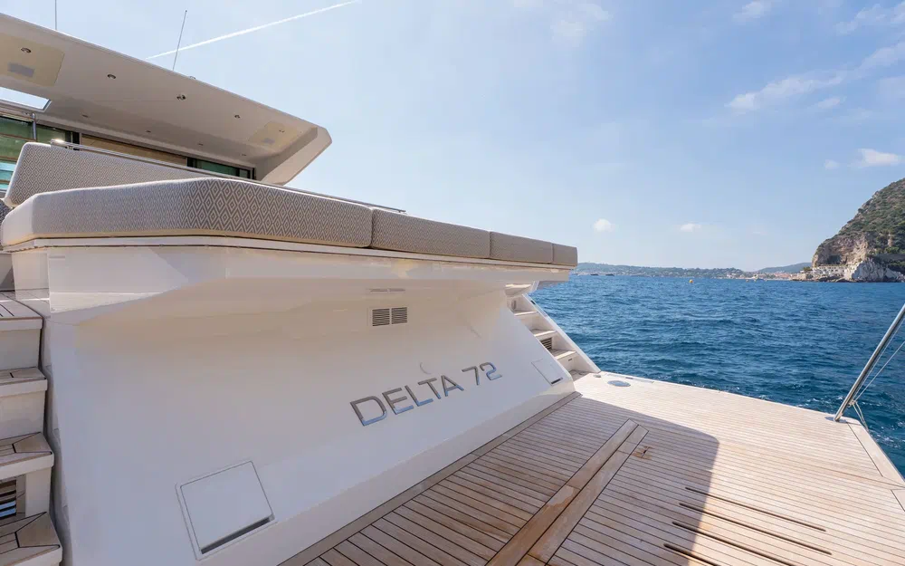 slider 46 Delta Powerboats 72