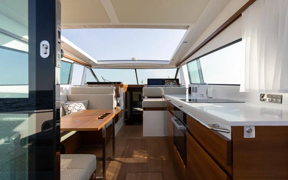 slider 24 Delta Powerboats 48 Coupe