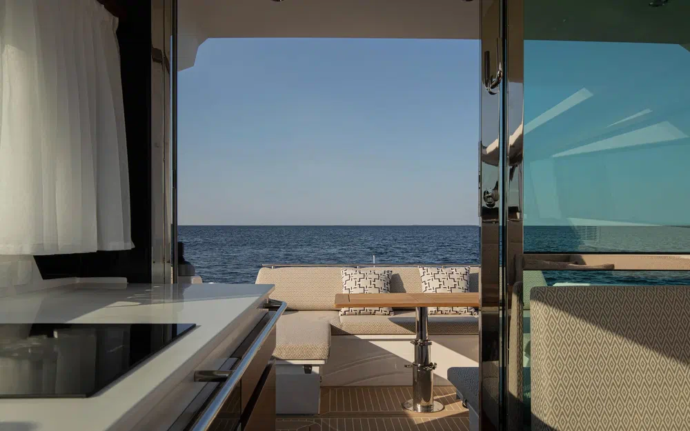 slider 6 Delta Powerboats 48 Coupe