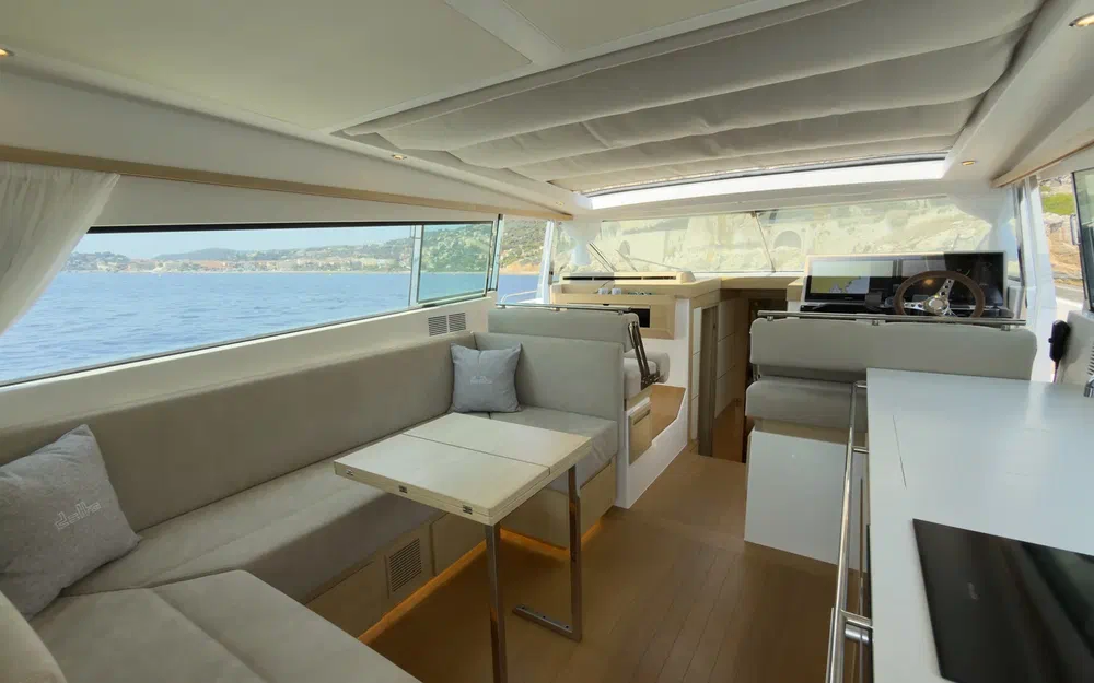 slider 12 Delta Powerboats 48 Coupe