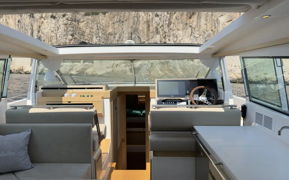 slider 13 Delta Powerboats 48 Coupe