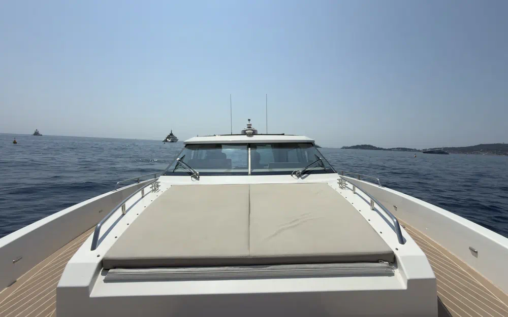 slider 31 Delta Powerboats 48 Coupe