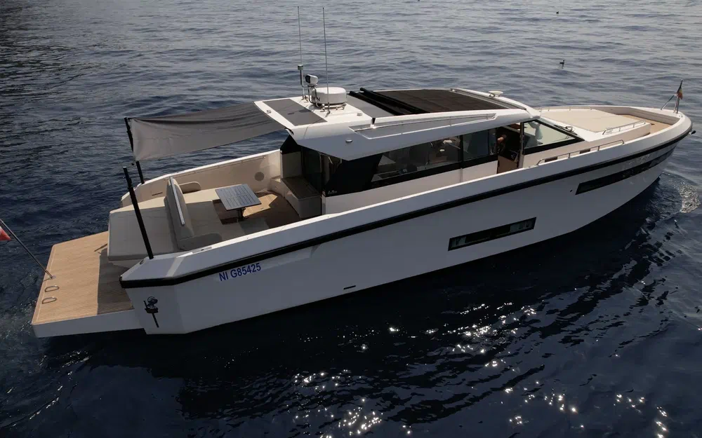 slider 3 Delta Powerboats 48 Coupe