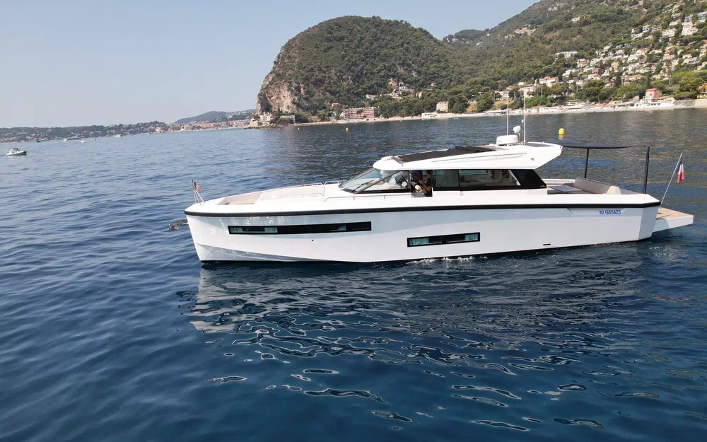 slider 5 Delta Powerboats 48 Coupe