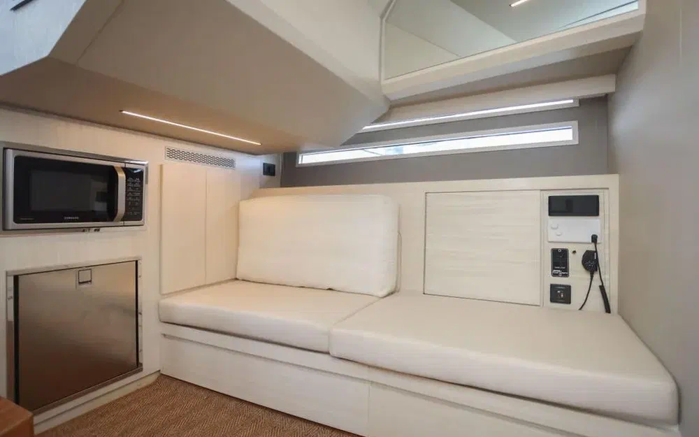 slider 18 Okean 55 Open