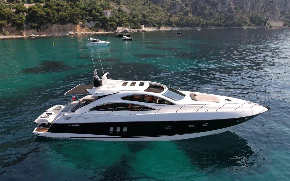 slider 1 Sunseeker Predator 62