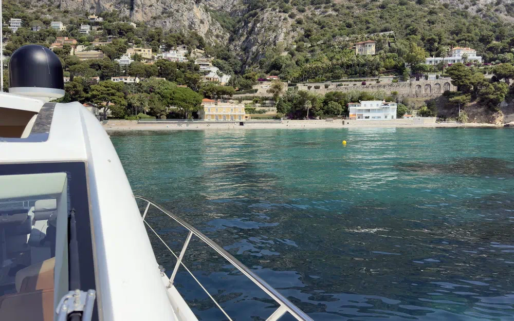 slider 21 Sunseeker Predator 62