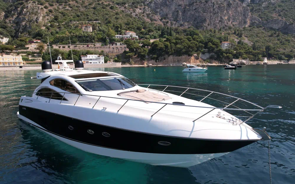 slider 3 Sunseeker Predator 62