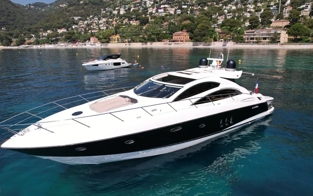 slider 4 Sunseeker Predator 62