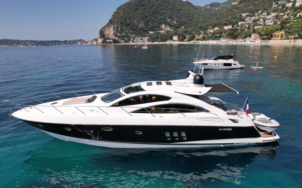 slider 5 Sunseeker Predator 62