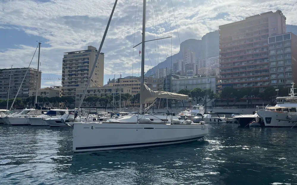 slider 1 Beneteau First 30 Jk