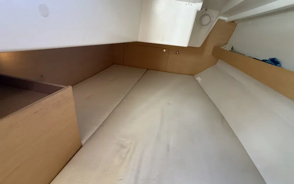 slider 43 Beneteau First 30 Jk