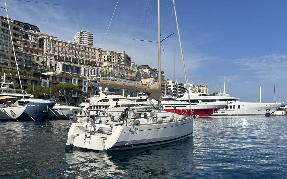 slider 6 Beneteau First 30 Jk