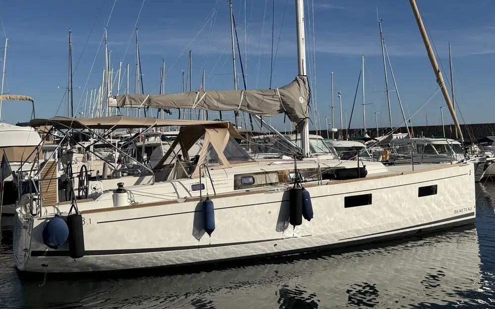 slider 0 Beneteau Oceanis 38.1