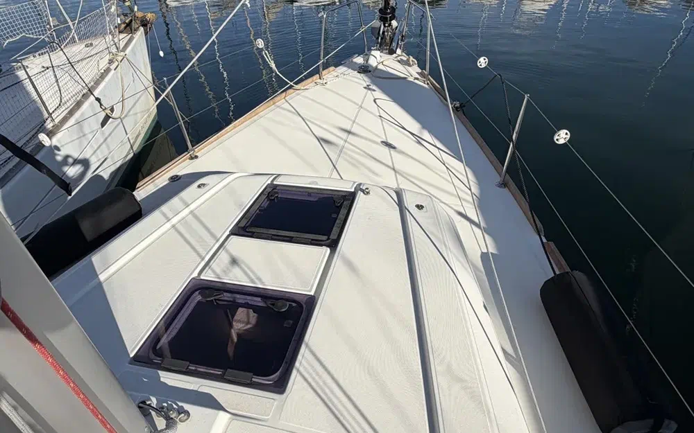 slider 13 Beneteau Oceanis 38.1
