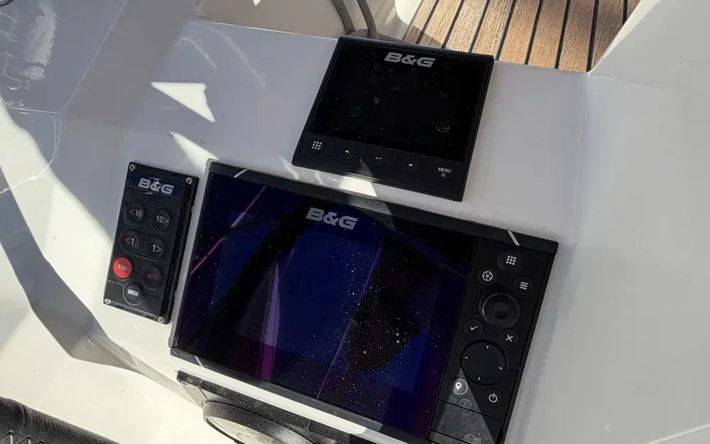 slider 18 Beneteau Oceanis 38.1