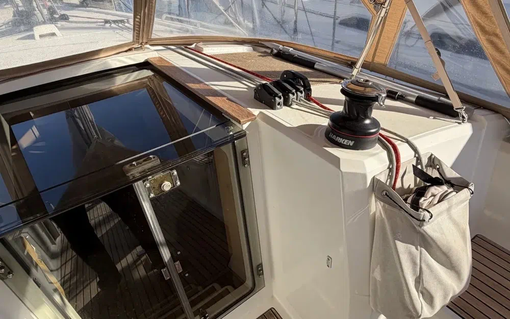 slider 24 Beneteau Oceanis 38.1