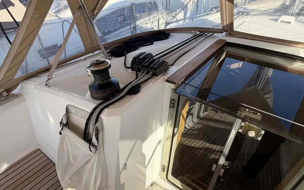slider 25 Beneteau Oceanis 38.1
