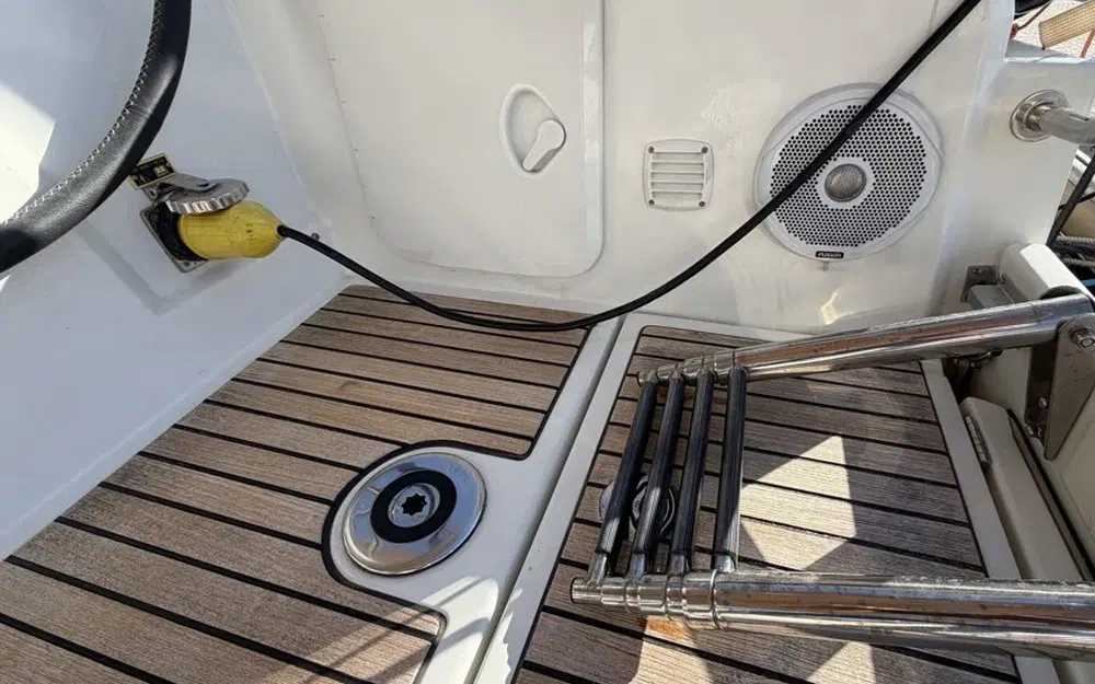 slider 27 Beneteau Oceanis 38.1