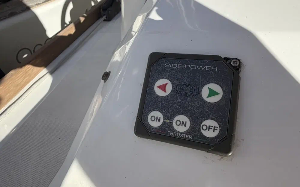 slider 29 Beneteau Oceanis 38.1