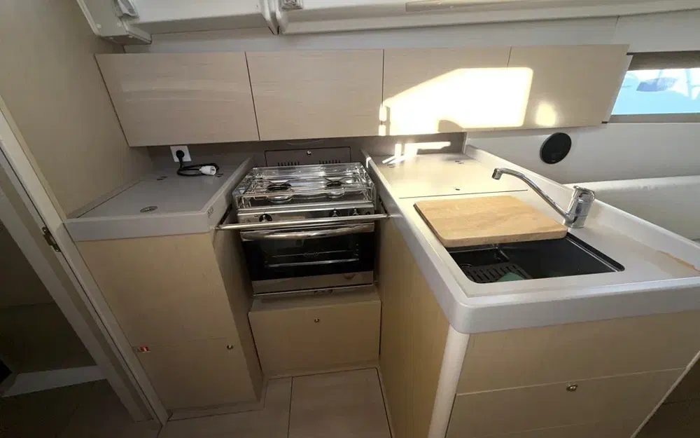 slider 31 Beneteau Oceanis 38.1