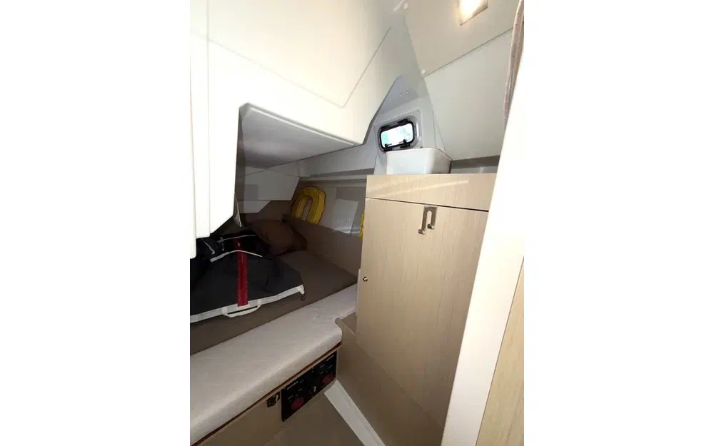 slider 35 Beneteau Oceanis 38.1