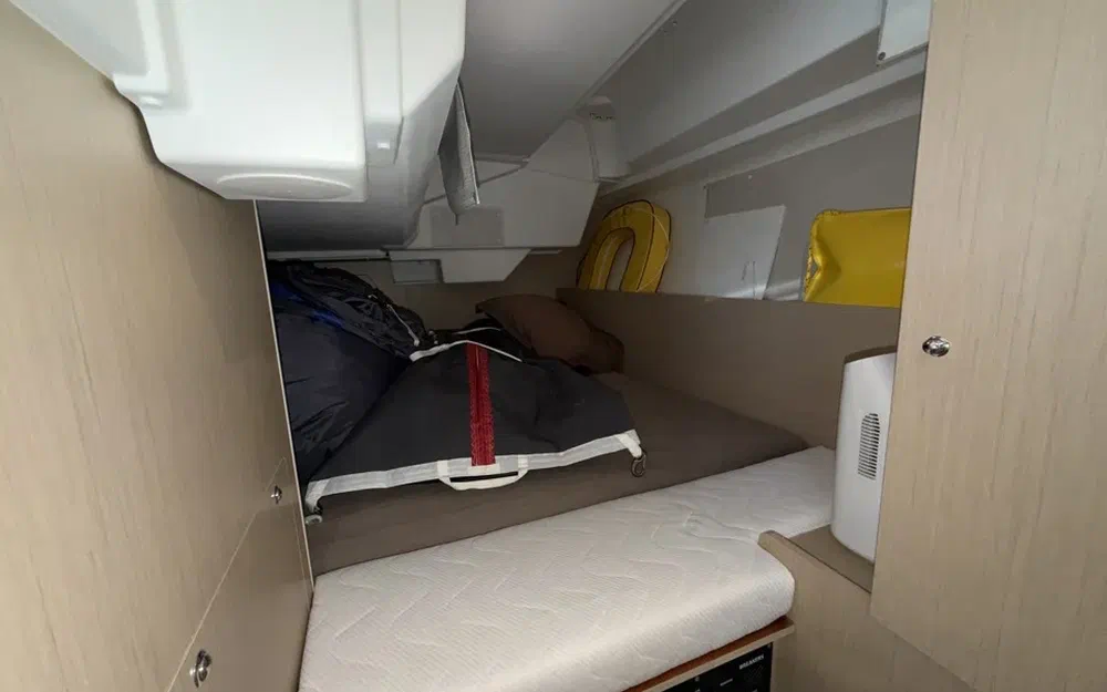 slider 36 Beneteau Oceanis 38.1