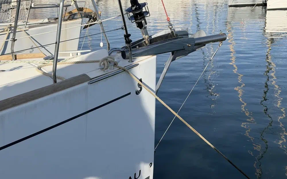 slider 3 Beneteau Oceanis 38.1