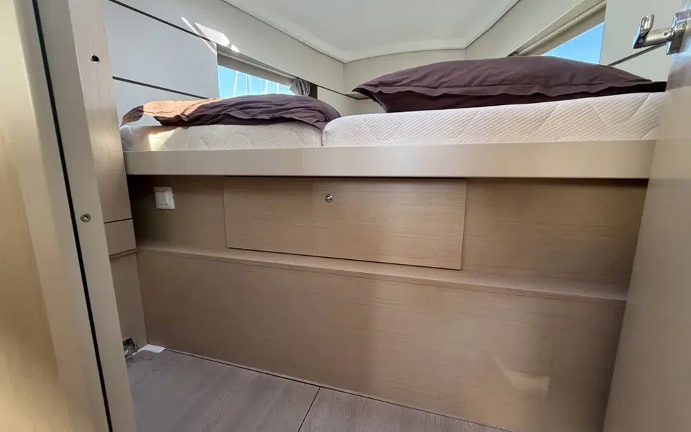slider 41 Beneteau Oceanis 38.1