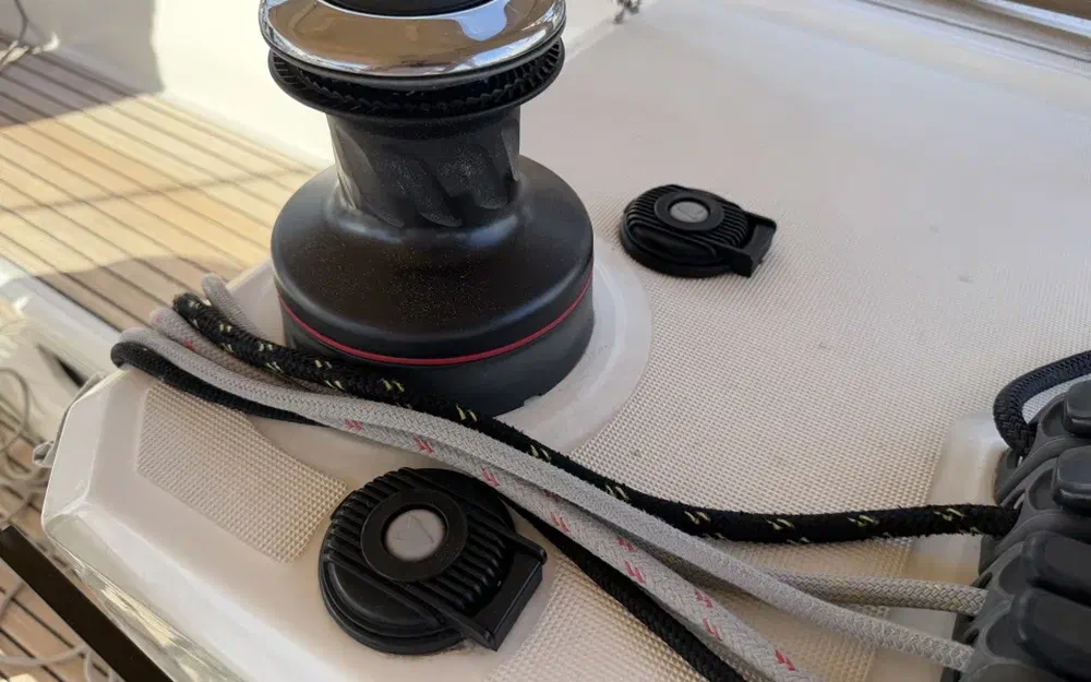 slider 5 Beneteau Oceanis 38.1