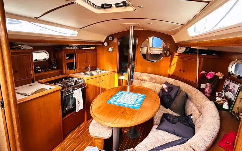 slider 9 Jeanneau Sun Odyssey 34.2