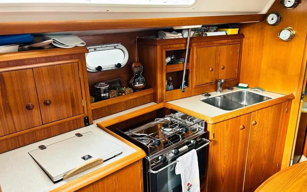 slider 10 Jeanneau Sun Odyssey 34.2