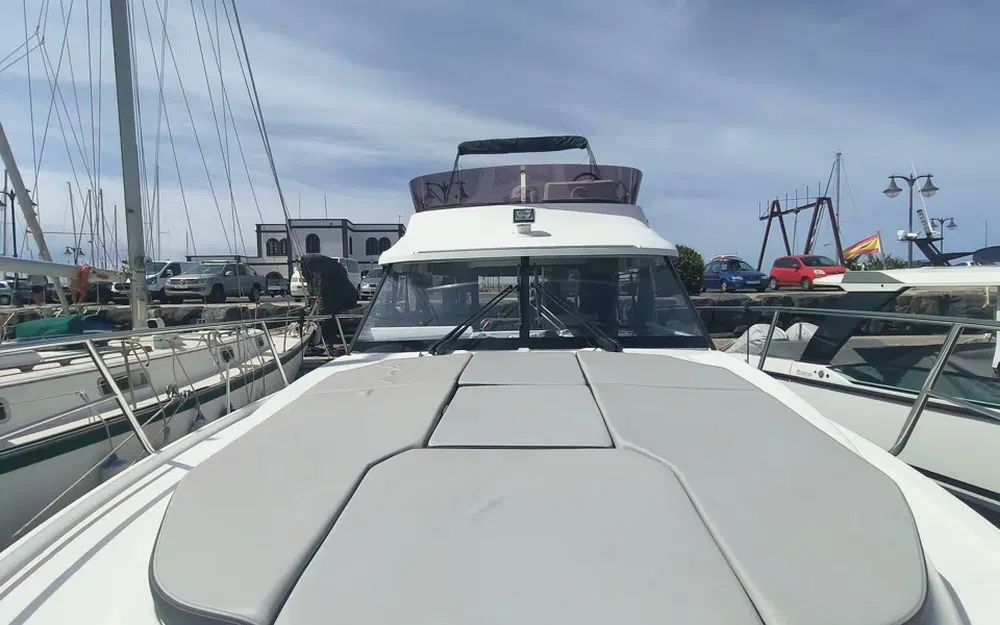 slider 5 Jeanneau Merry Fisher 1095 Fly