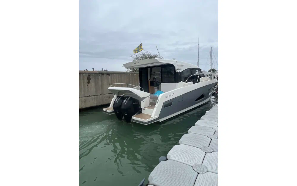 slider 10 Parker Monaco 110