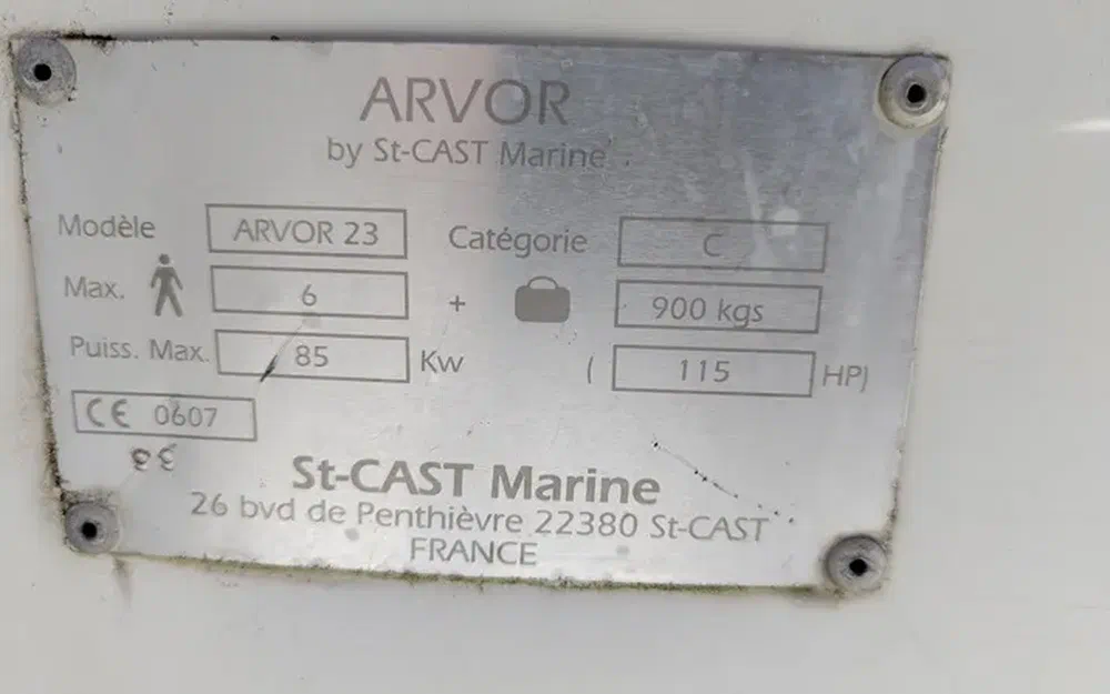 slider 18 Arvor 23
