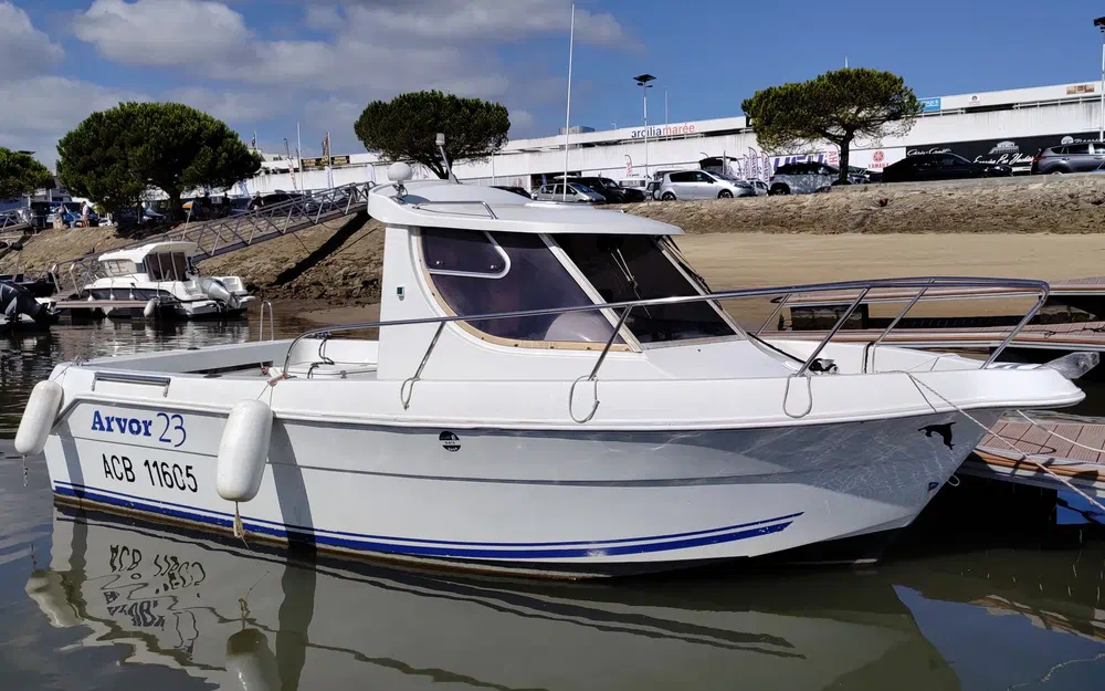 slider 1 Arvor 23