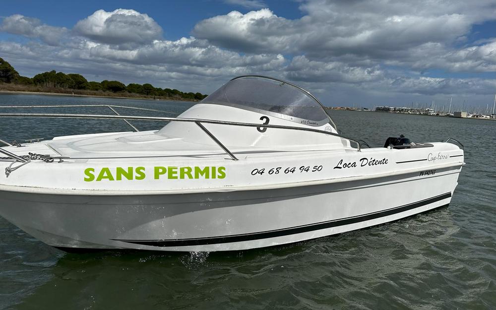 slider 0 B2 Marine Cap Ferret 452 Cabin Cruiser