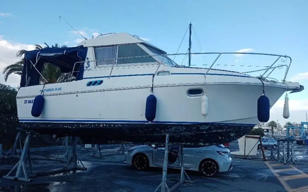 BeneteauAntares 805