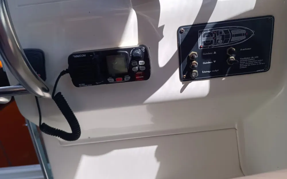 slider 7 Beneteau Flyer 11 GP