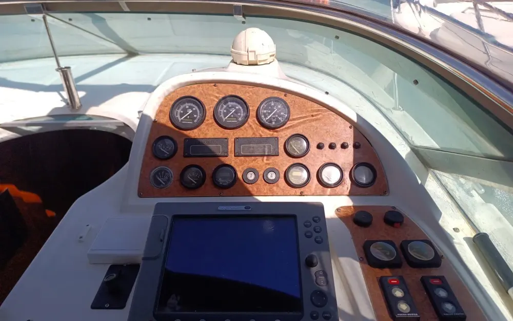 slider 5 Beneteau Flyer 11 GP