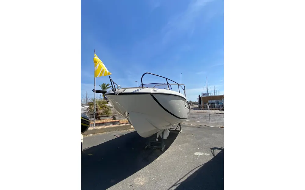 slider 0 Quicksilver Activ 675 Sundeck - null