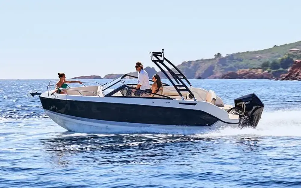 slider 1 Quicksilver Activ 675 Bowrider - null