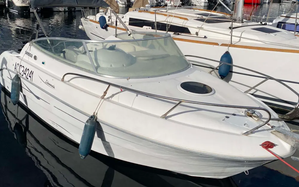 Sessa MarineIslamorada 23
