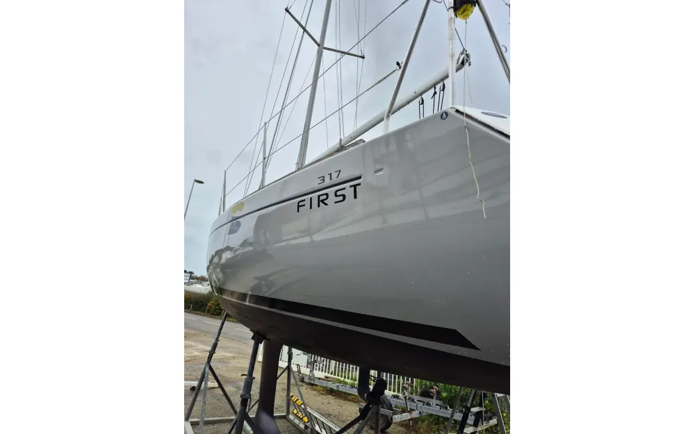 slider 21 Beneteau First 31.7