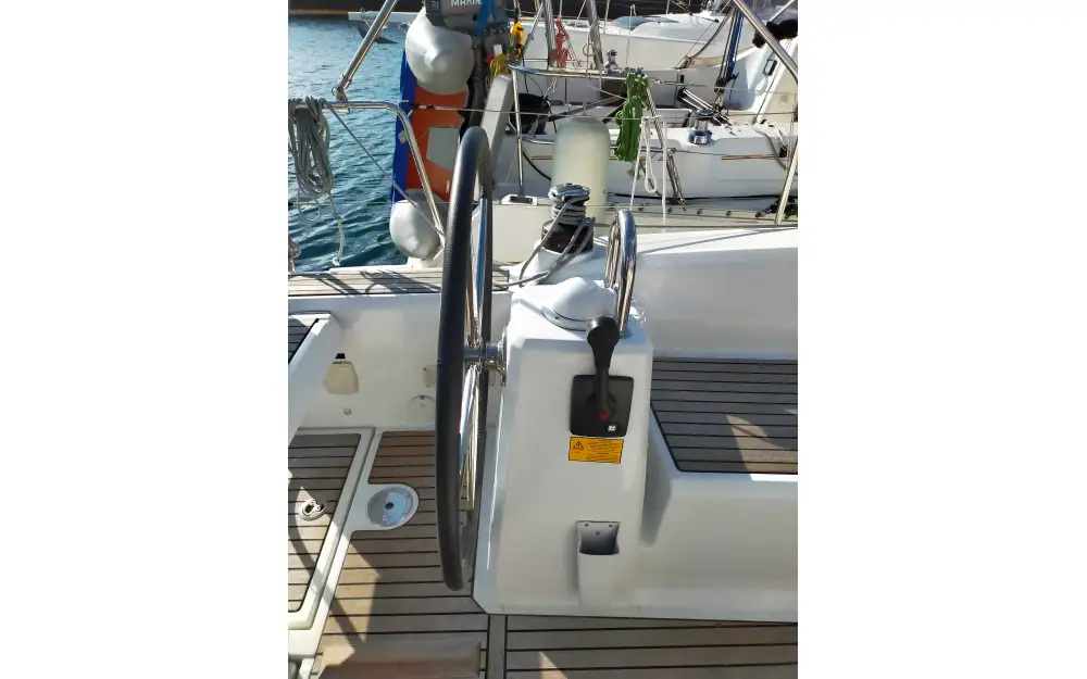 slider 14 Beneteau Oceanis 35