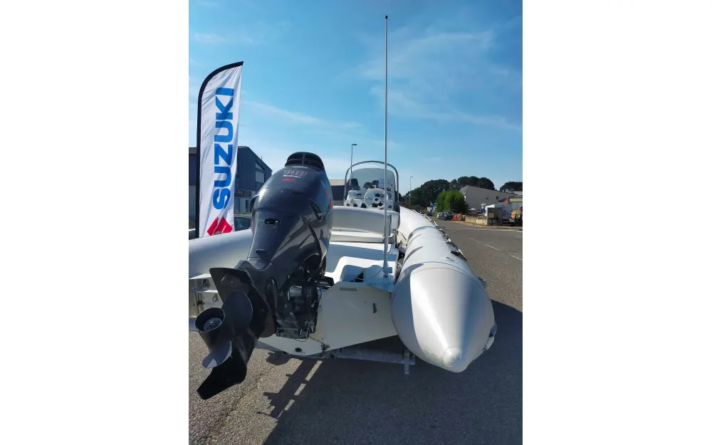BombardExplorer 640 SB
