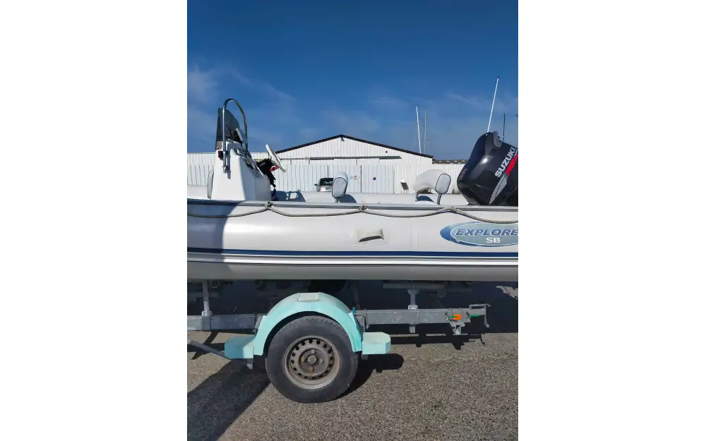 slider 8 Bombard Explorer 640 SB