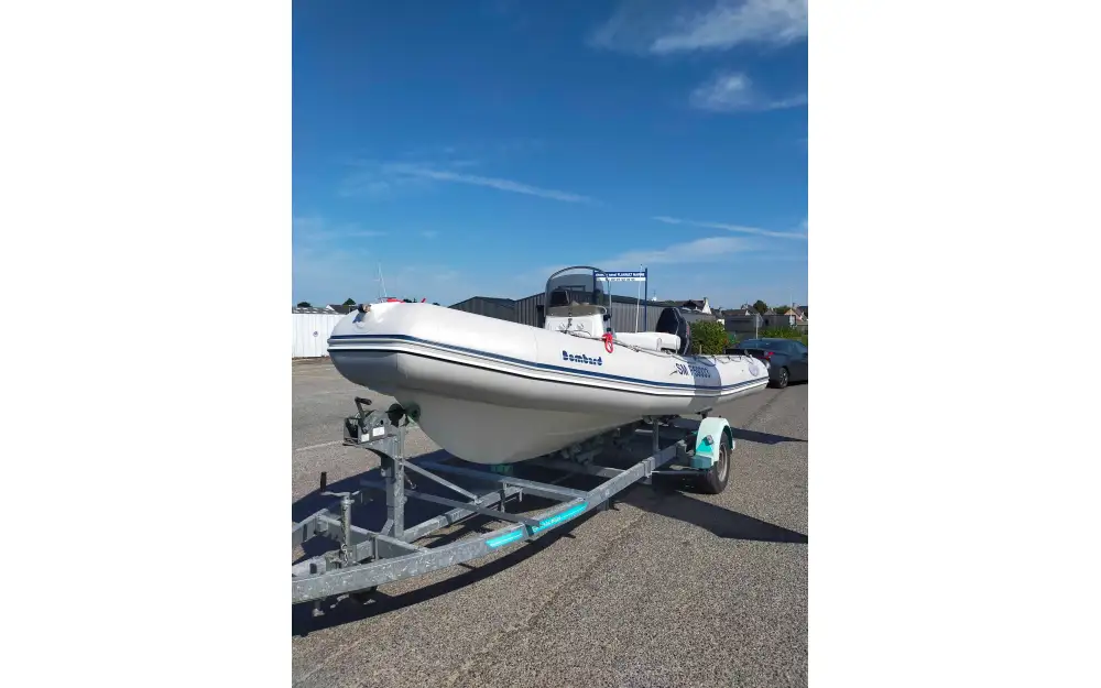 slider 5 Bombard Explorer 640 SB