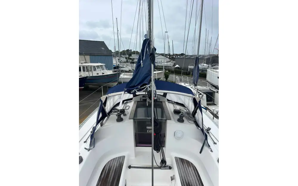 slider 11 Dufour 32