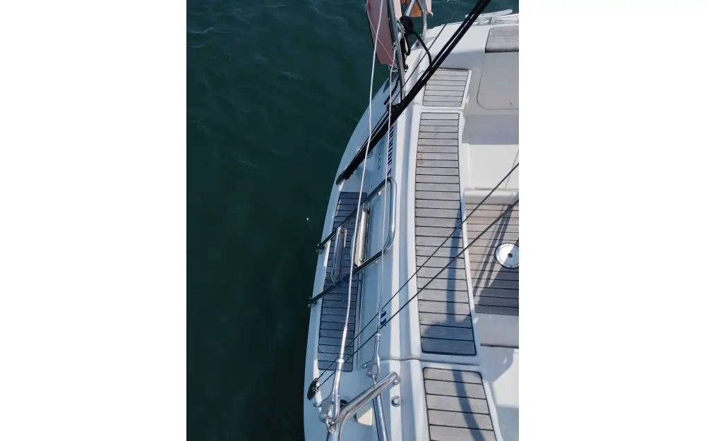 slider 18 Dufour 34 Performance